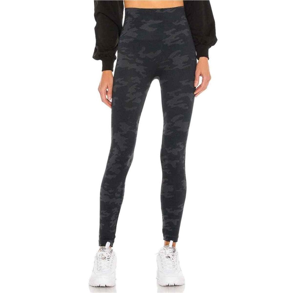 Spanx Look at Me Now Black Camo Legging